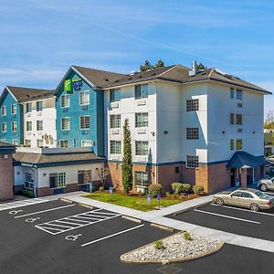 Holiday Inn Express Hotel & Suites Portland - Jantzen Beach By Ihg